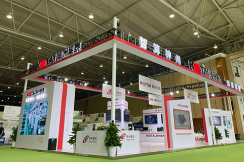 365英国上市数码亮相成都智博会及信创产业发展大会，共促信创产业创新发展